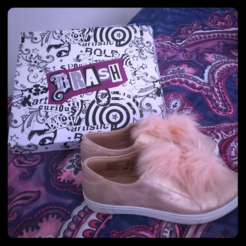 Brash pompom shoes